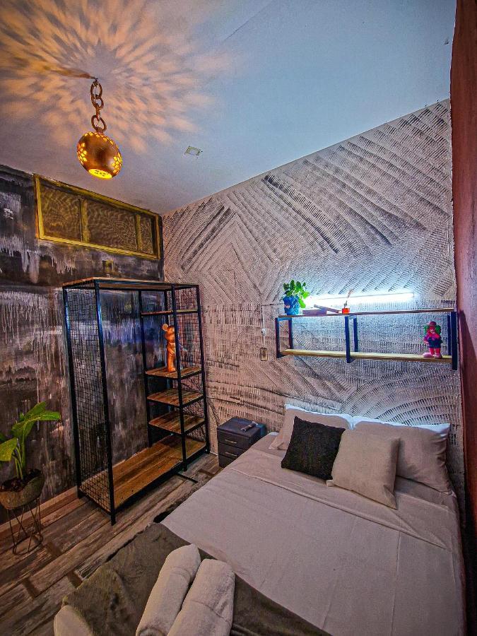 Urban Hostal Bar บูการามังกา ภายนอก รูปภาพ